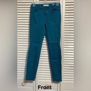 Bullhead High-Rise Skinnest Jeans